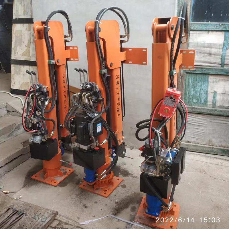 涪城区重汽蓝牌随车吊 3.2吨 国六动力强 液压驱动 农用自卸起重机